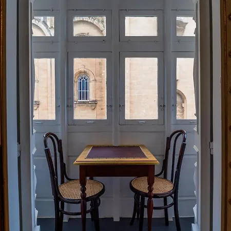 Monreal Boutique Townhouse - R024rm5 Guest house